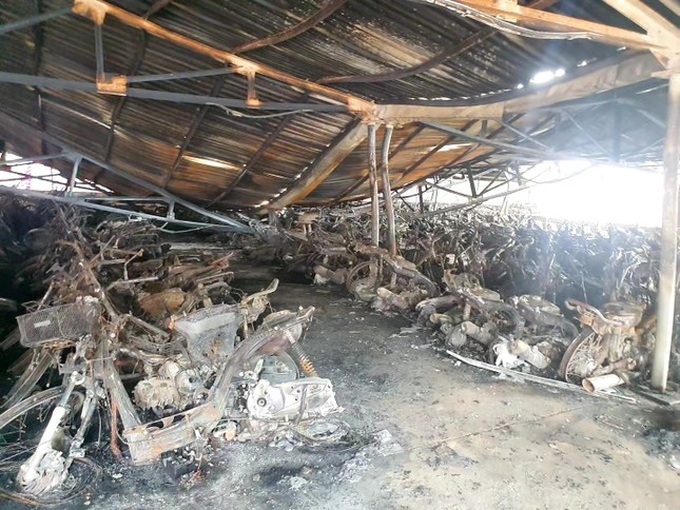 Thanh Hoa students hope for support following park fire - 1