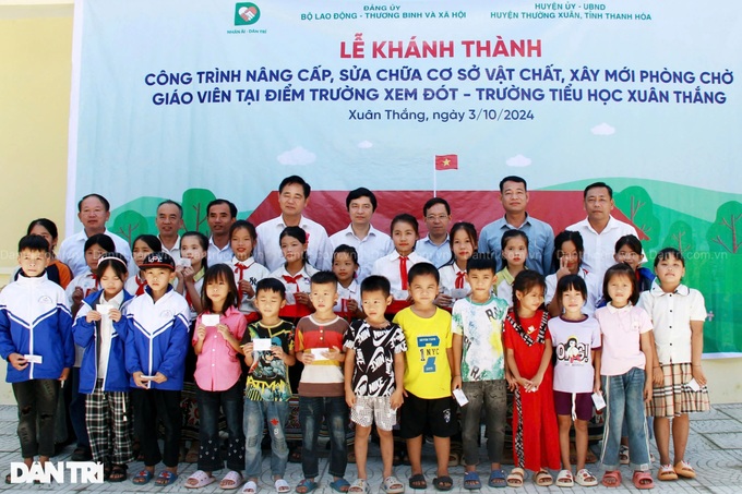 Dantri completes school upgrade project in Thanh Hoa - 6