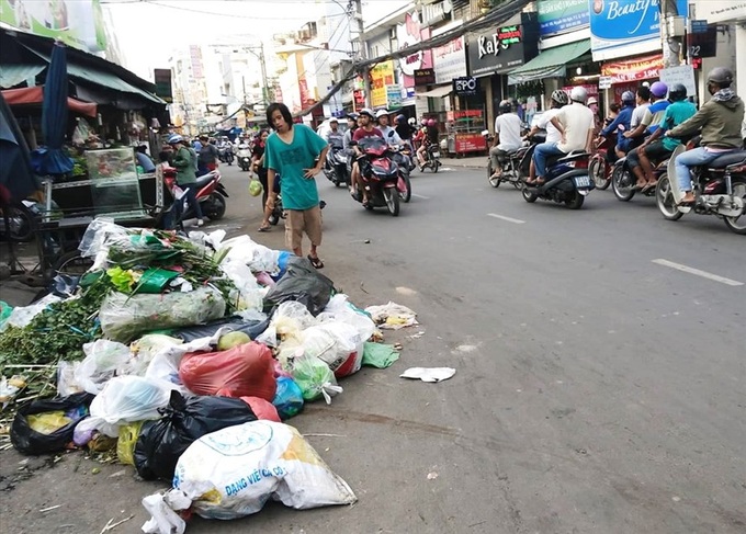 Litter classification in HCM City proves ineffective - 1