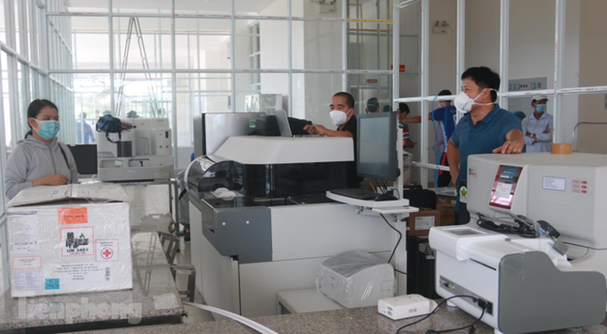 Danang dormitory turned into Covid-19 field hospital - 5