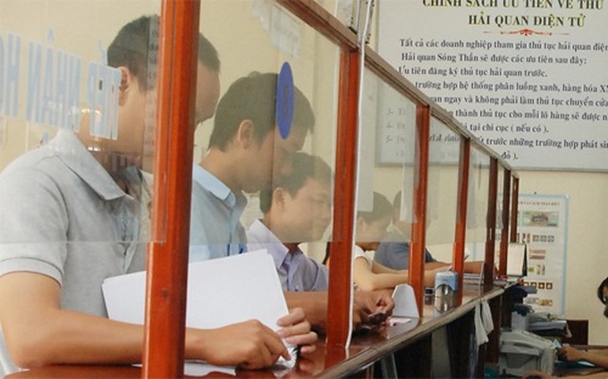 Survey claims reduced bribery in customs - 1