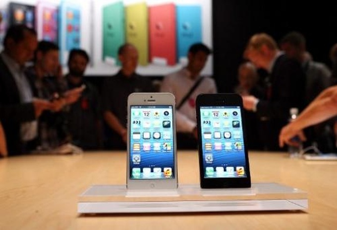Apple goes big screen with iPhone 5 - 1