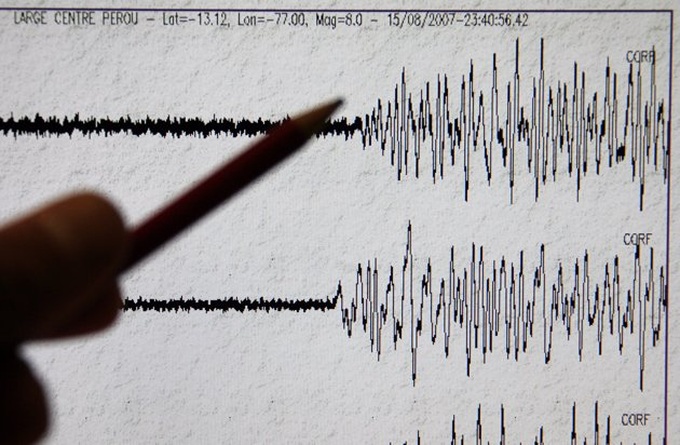 Massive Indonesia quake triggers tsunami alert - 1