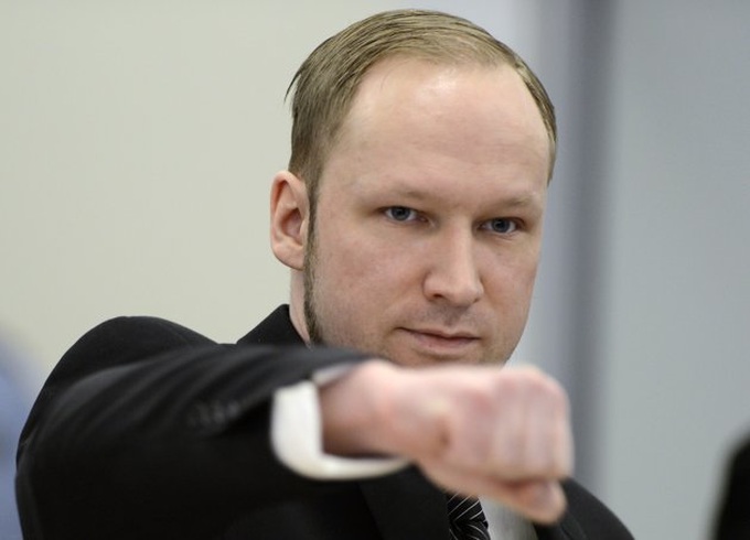 Breivik refuses to discuss militant contacts - 1