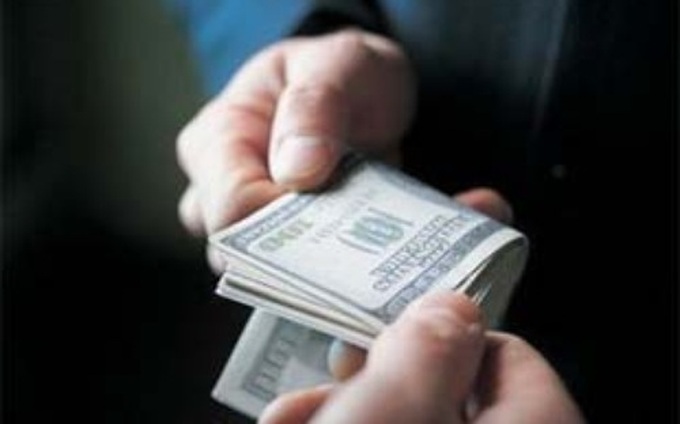 More Vietnamese businesses pay bribes - 1