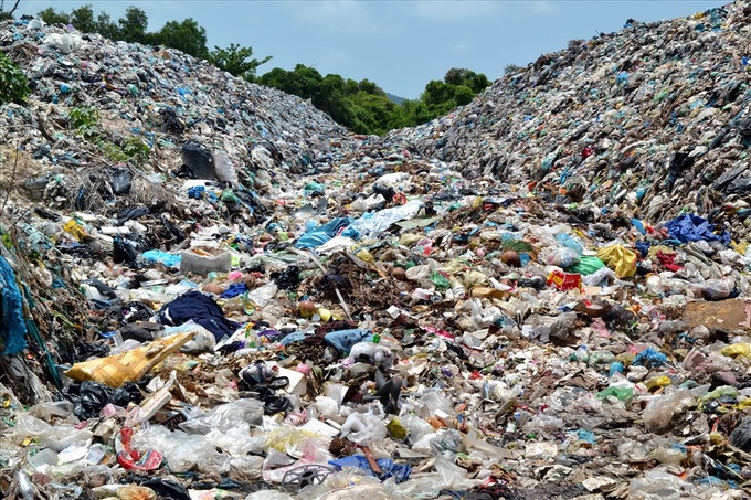 Phu Quoc suffers from rubbish crisis - 1