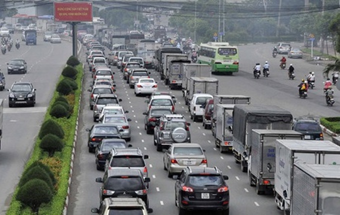 HCM City traffic worsens despite continued efforts - 1