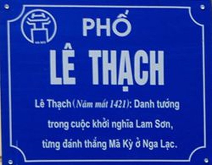 Historical name plaques get thumbs up - 2