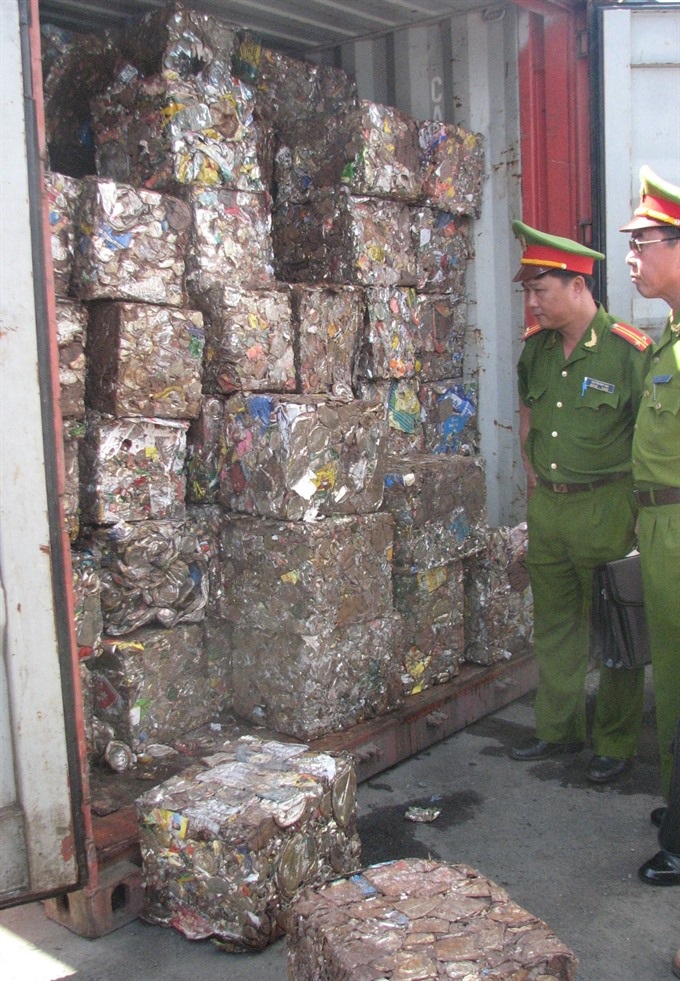 Scrap steel imports threaten Viet Nam’s environment - 1
