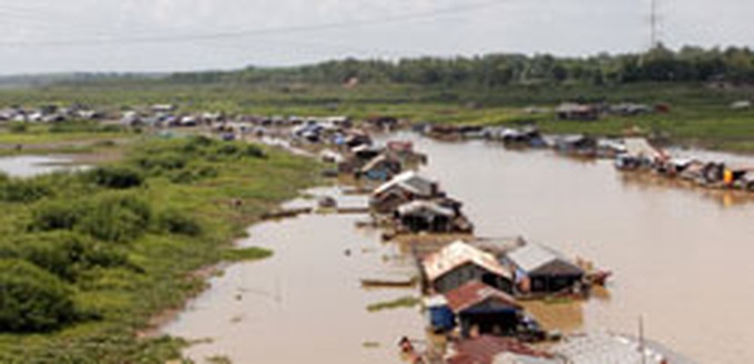 Water pollution, acid rain affect millions in HCM City - 1