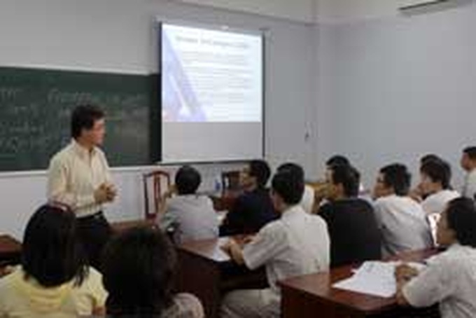 National programme to improve English skills - 1