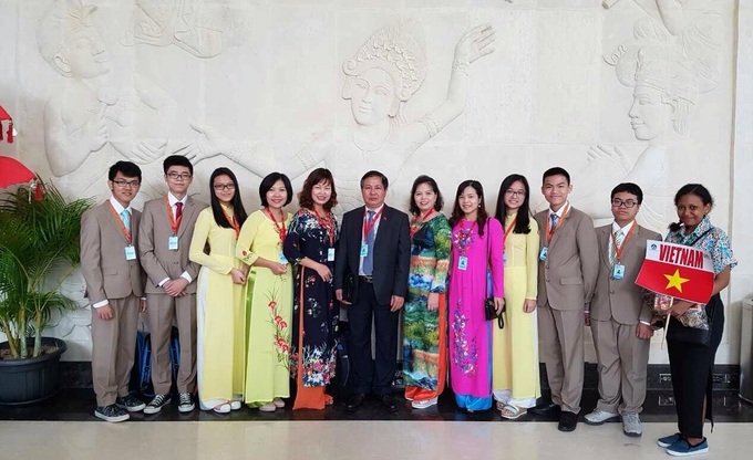 Hanoi students win six medals at 13th IJSO - 1