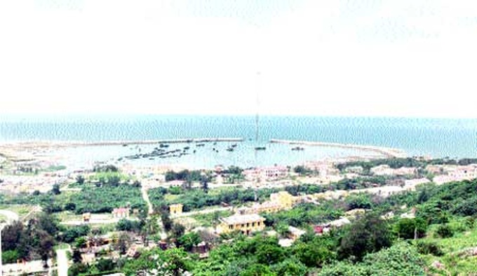 Becoming the first lady of an isolated island - 1 Becoming the first lady of an isolated island - 1