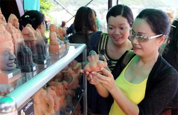 Cham minority villages woo tourists - 2 Cham minority villages woo tourists - 2