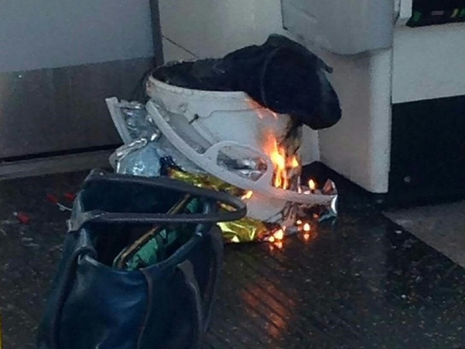 Manhunt for London bomber as threat level raised - 1