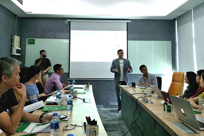 Grab fares in Vietnam increase due to petrol price hike - 1