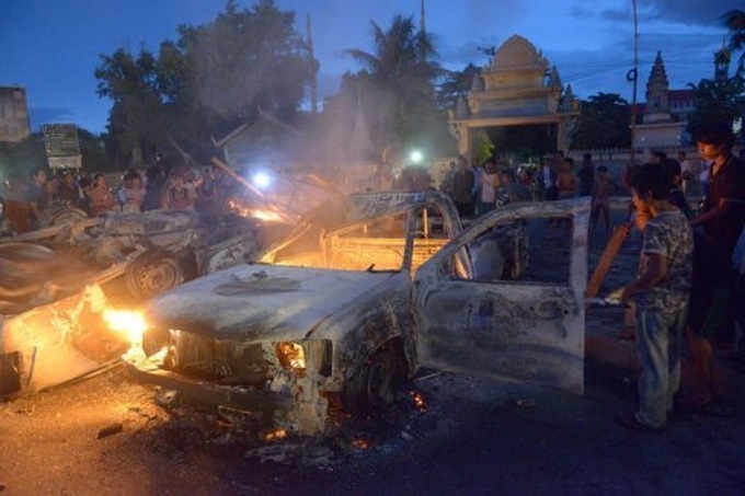 Cambodian opposition rejects Hun Sen election win - 1