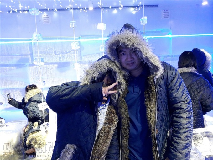 Icy coffee shop proves popular during heat wave - 9 Icy coffee shop proves popular during heat wave - 9