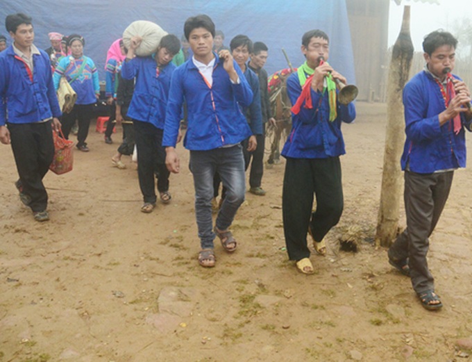 The wedding traditions of Phu La ethnic people - 1