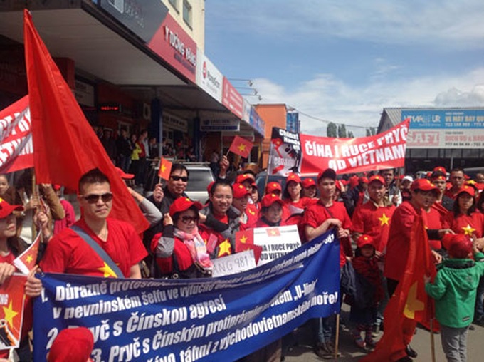 Overseas Vietnamese protest against Chinese oil rig - 9 Overseas Vietnamese protest against Chinese oil rig - 9