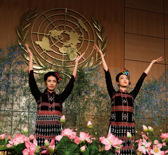 Ao Dai fashion show at UN headquarters - 3