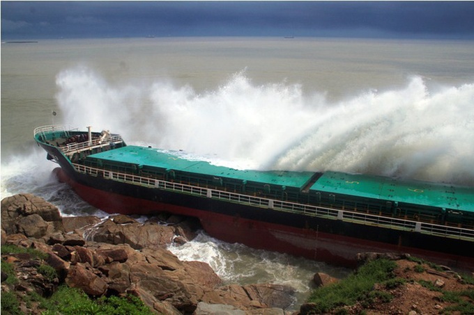 10 cargo ships sunk by Damrey - 9 10 cargo ships sunk by Damrey - 9