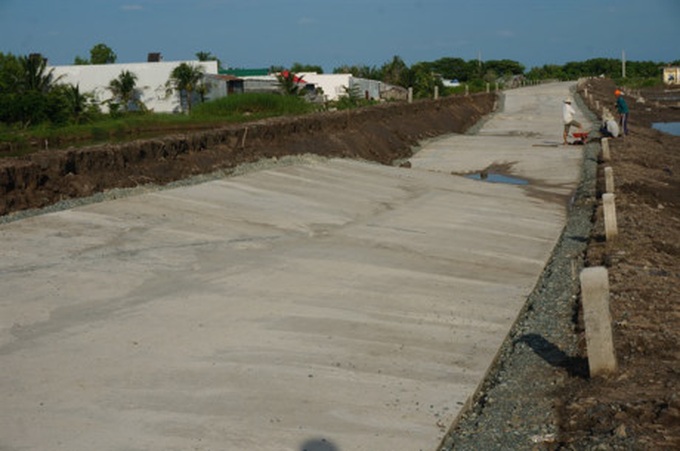 USD6.8 million newly-built sea dyke in Ca Mau faces erosion - 1