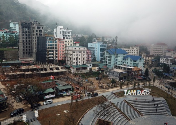 Vast construction projects leave Tam Dao in a mess - 1