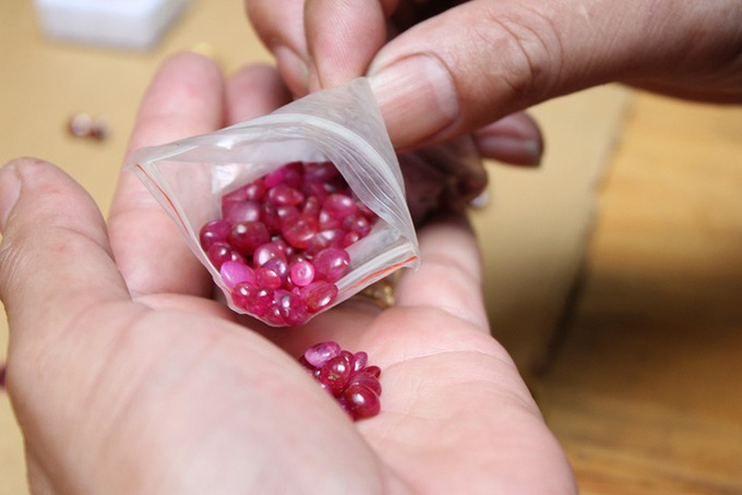 Hanoi’s unique gemstone market - 8