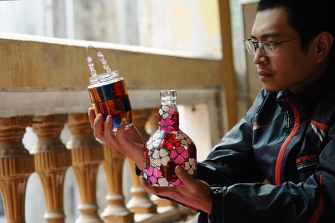 Turning trash into art treasures - 11 Turning trash into art treasures - 11