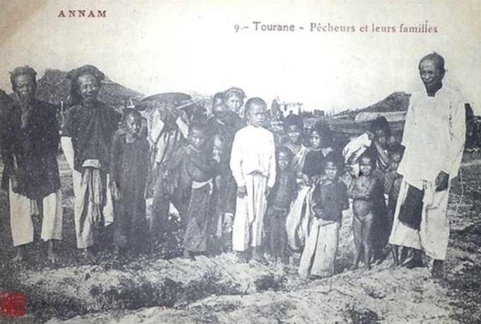 19th century life and landscapes of Danang - 13