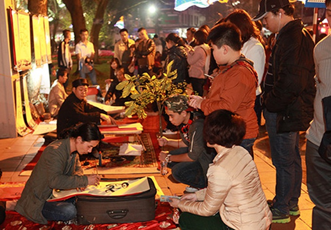 Firework displays welcome the Year of the Goat - 12