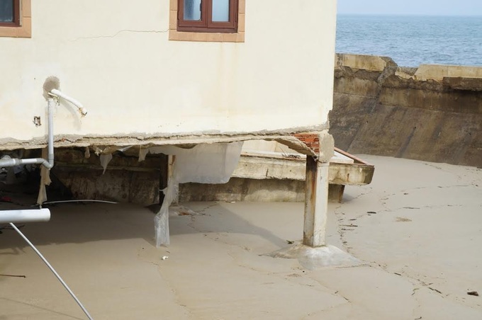 Erosion threatens Cua Dai Beach - 8 Erosion threatens Cua Dai Beach - 8