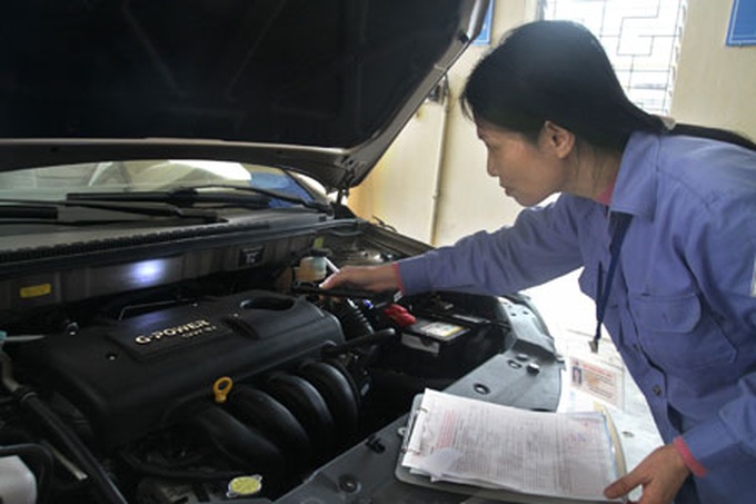 Lower car fees help second-hand market - 1 Lower car fees help second-hand market - 1