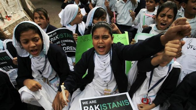 Pakistan: 77 militants killed after school massacre - 1