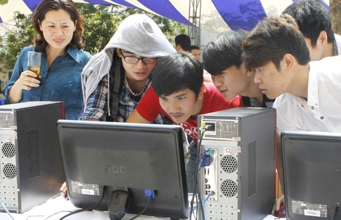 60 percent connected to the Internet in Vietnam - 1