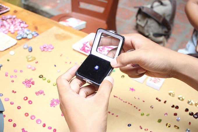 Hanoi’s unique gemstone market - 4