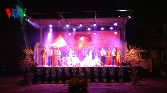 Revellers ring in Lunar New Year across Vietnam - 16