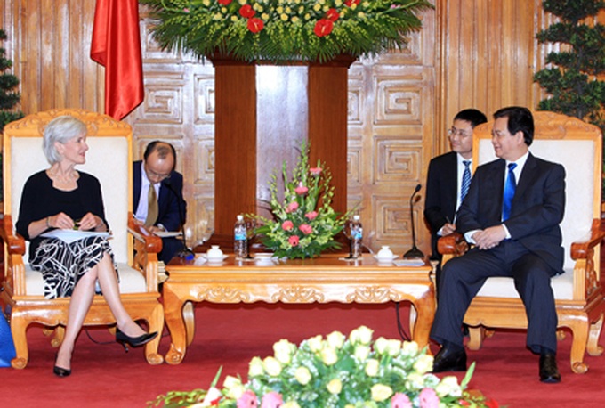 US offers to help fight emerging epidemics - 1 US offers to help fight emerging epidemics - 1