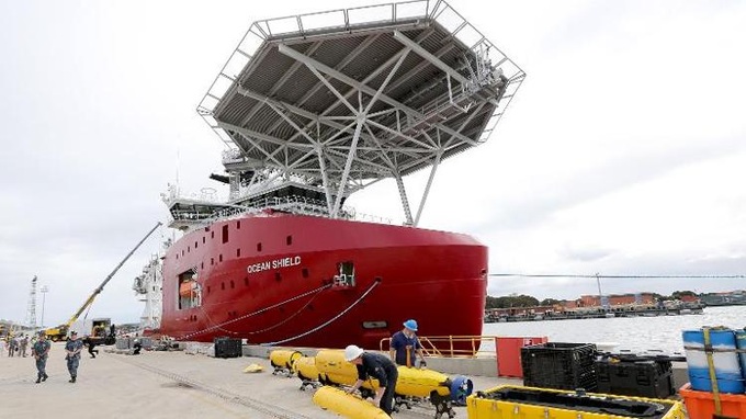 US 'black box' detector joins MH370 ocean search - 1