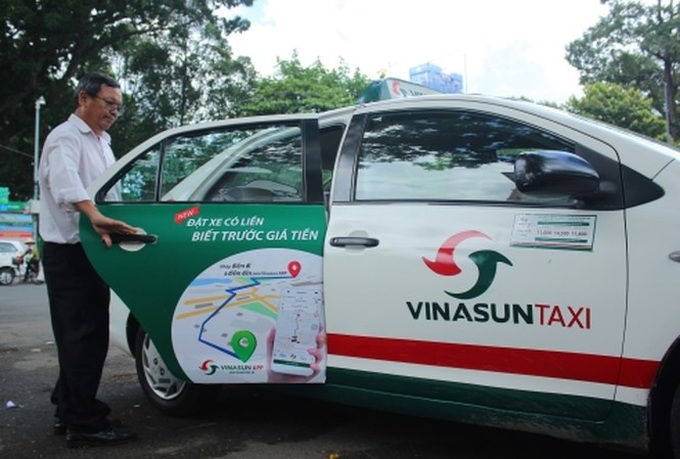 Thousands of taxi drivers leave jobs - 1 Thousands of taxi drivers leave jobs - 1
