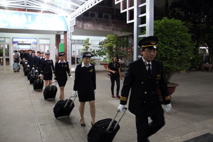 First 5-star express train in Vietnam - 2