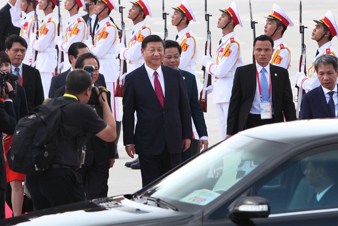 Chinese top leader's Vietnam visit to promote active trends of bilateral ties - 1