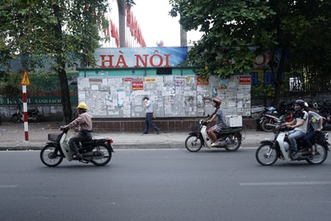 Public advertising boards in Hanoi misused - 2