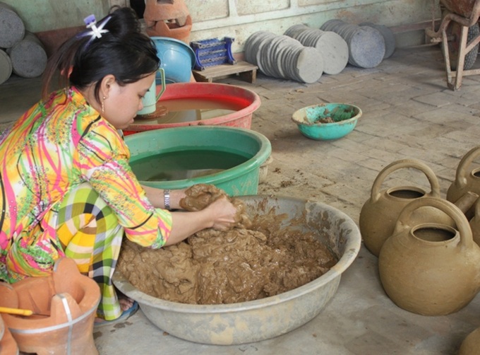 Binh Dinh pottery largely overlooked - 2