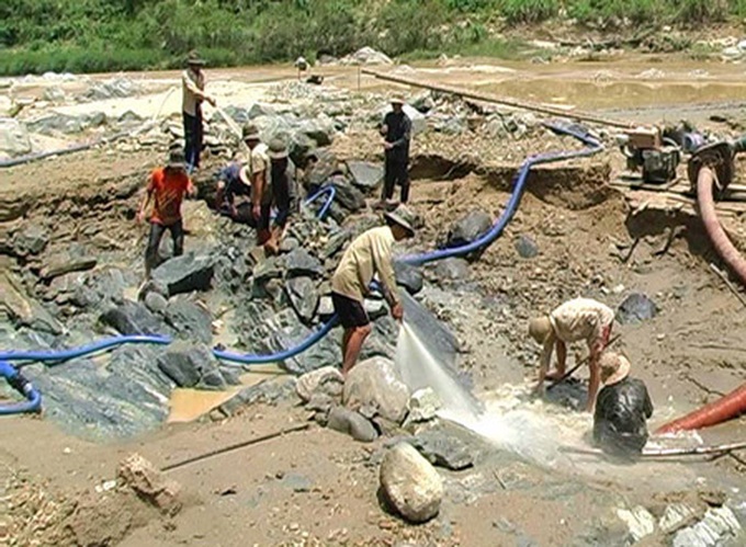 Illegal mining activities outrage ethnic farmers - 1