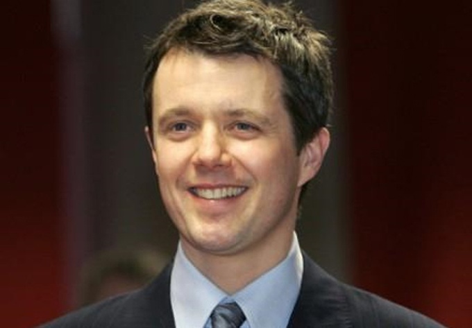 Danish Prince to pedal around Hoan Kiem Lake - 1