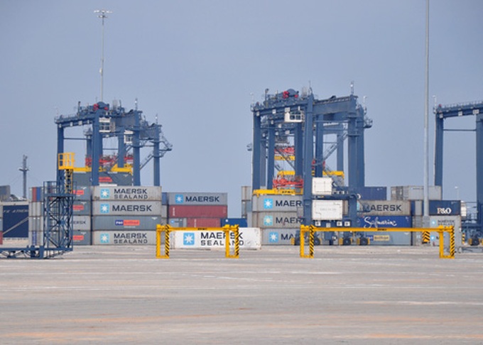 Unreasonable procedures cause goods congestions - 1