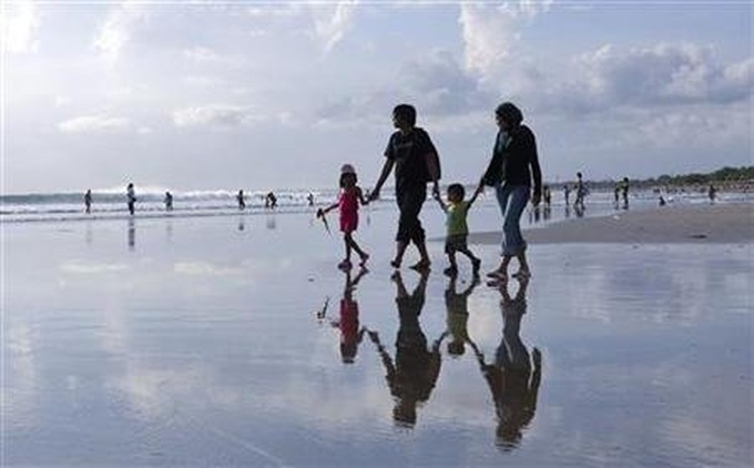 Indonesia plan for single time zone beaten by the clock - 1