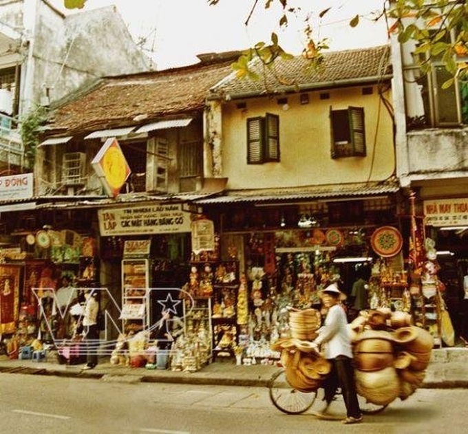 Hanoi - Old streets and traditional trades - 1